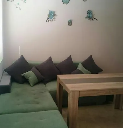 In Apolon شقة