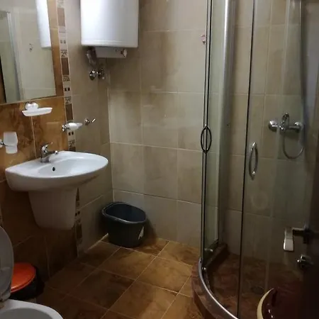 In Apolon شقة نيسيبار